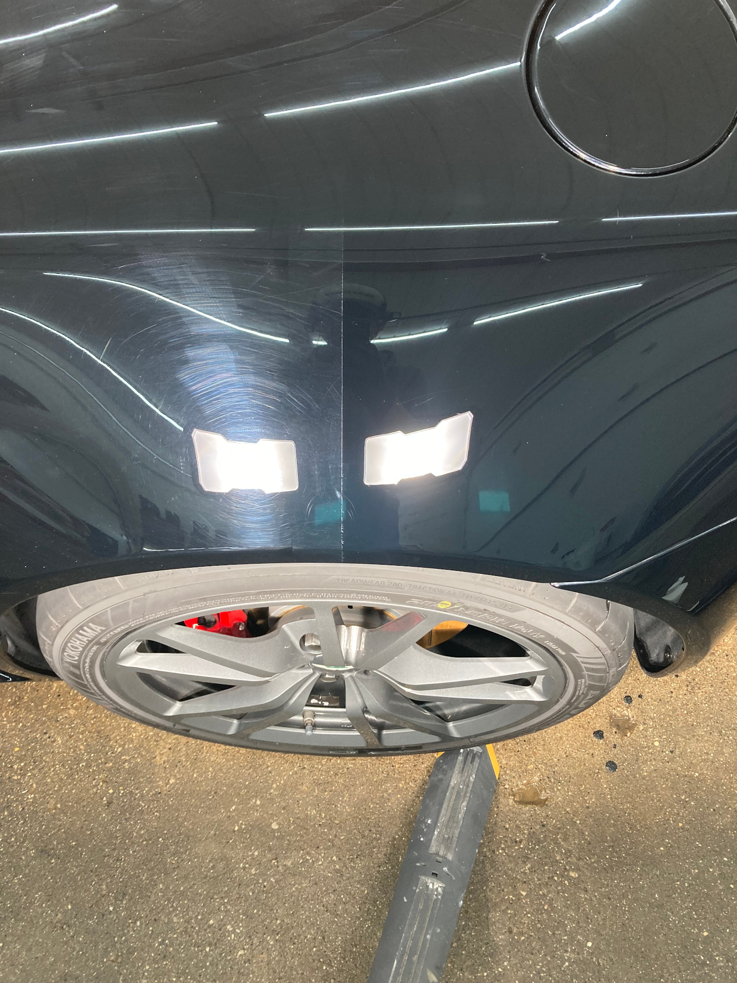 Ceramic-coated panel reflecting deep gloss